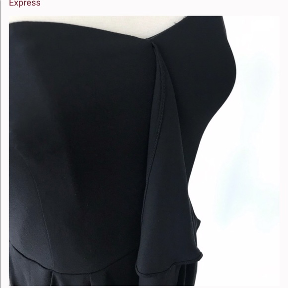 Express Ruffle Romper - Picture 4 of 6